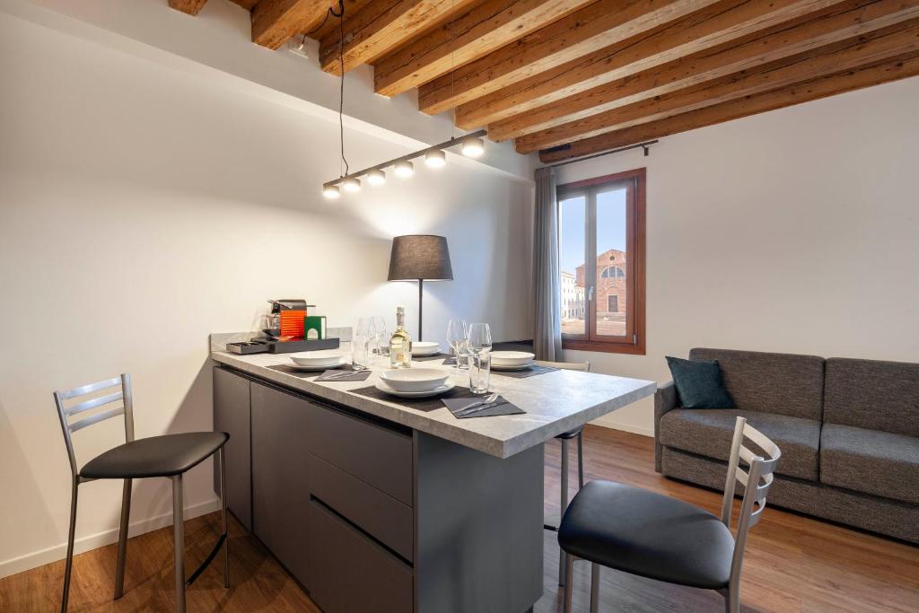 SAN LORENZO APARTMENTS 5054 - 3