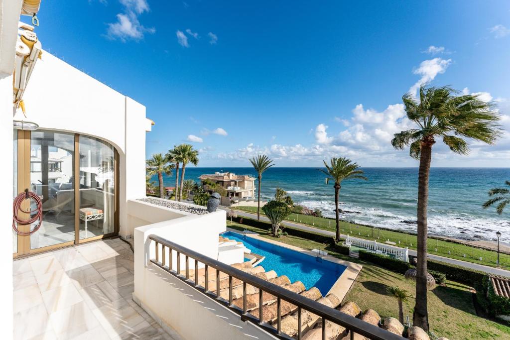 CT 262 - Faro's Flamingo Views - Beachfront Apartment- Cala de Mijas - 2