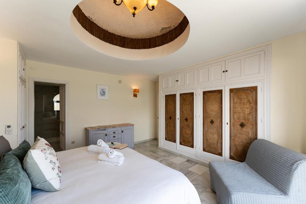 CT 262 - Faro's Flamingo Views - Beachfront Apartment- Cala de Mijas - 5