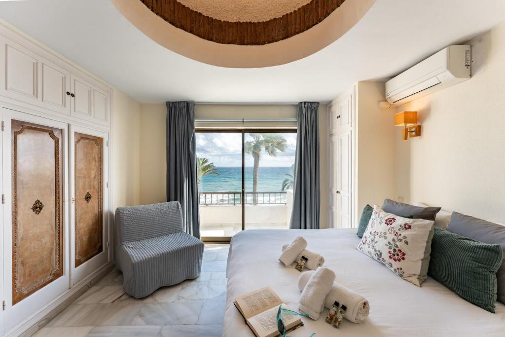 CT 262 - Faro's Flamingo Views - Beachfront Apartment- Cala de Mijas - 4