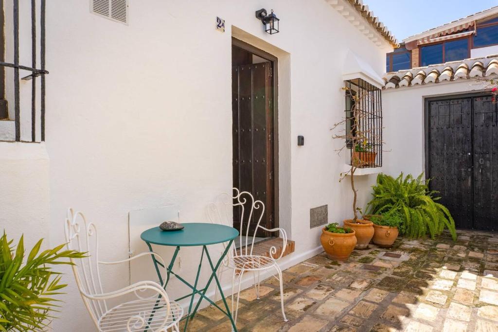 Idyllic Townhouse with Scenic Views Mijas Pueblo - 4