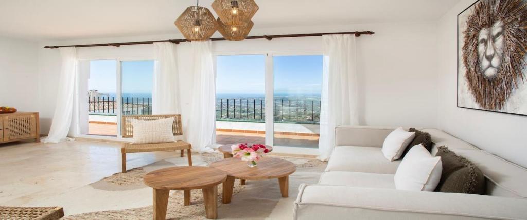 Sea View Penthouse in Historic Mijas Pueblo - 4