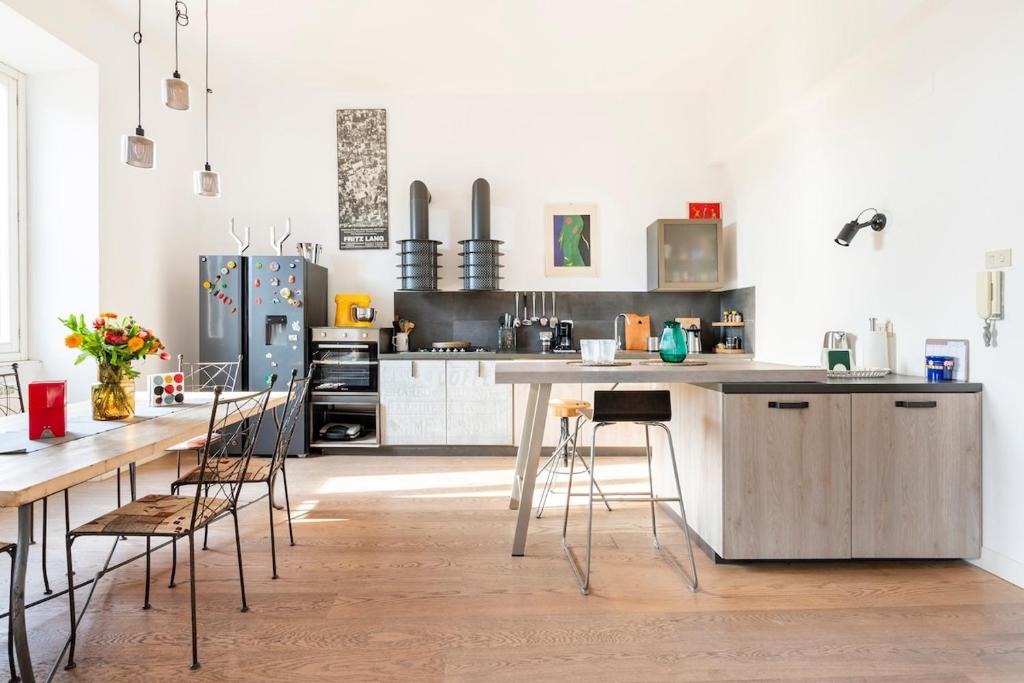 Principe House, Central Rome, 3 bedroom 2 bath, Elegant Apartment full of Light - 4