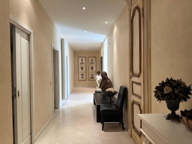 proche au Palais - 5