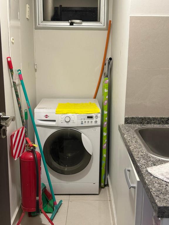 Departamento 2 Dormitorios en edificio de alta categoría, cerca de todo - 2