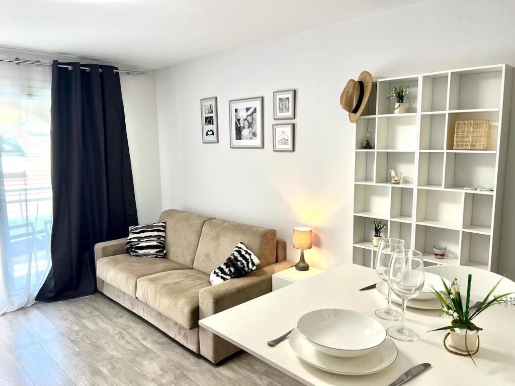 Monaco border, 2-room Josephine, pool, Bnb Rickeys, Beausoleil