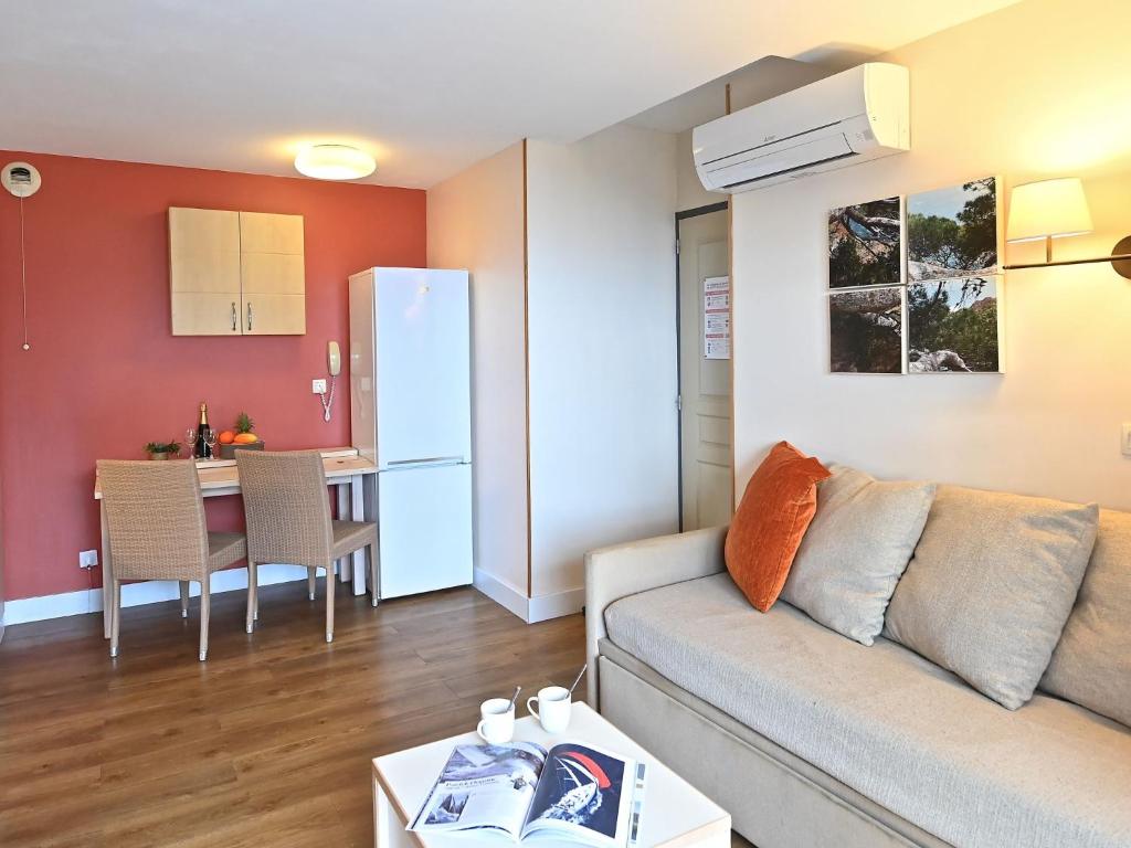 Apartment Village Cap Estérel - Le Village-81 by Interhome - 2