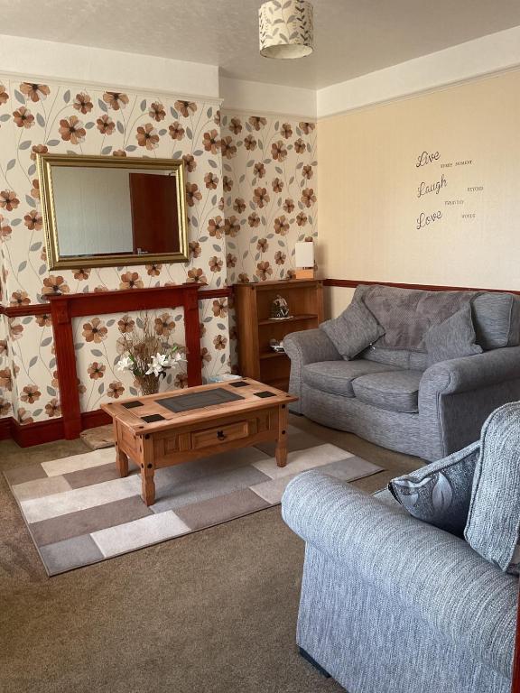 Shirleys apartment, Rhyl