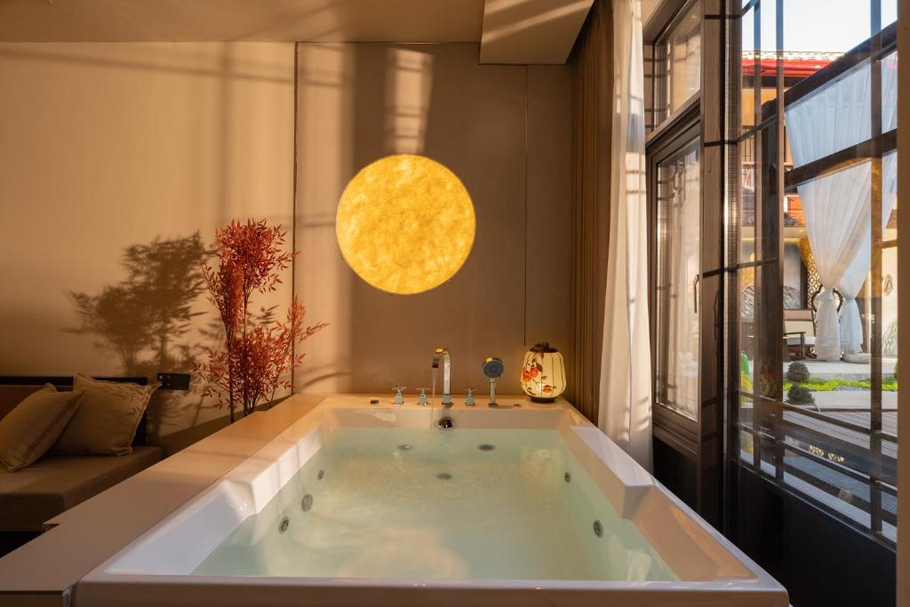 운무만 민숙 객실 내부