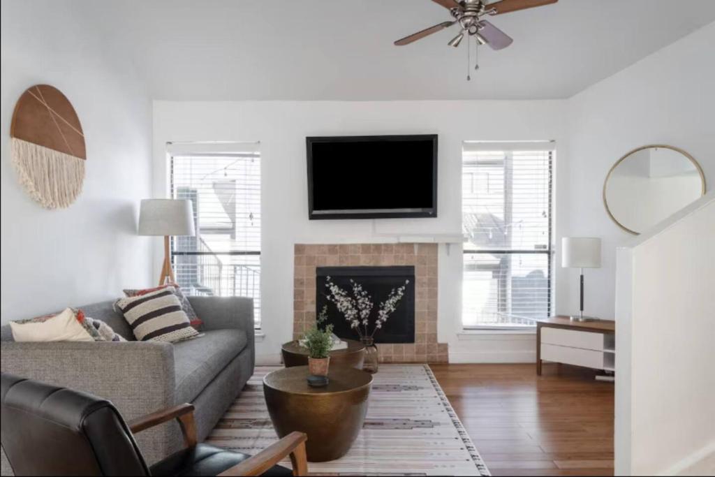 Cozy 2BR in the Heart of Austin, Austin