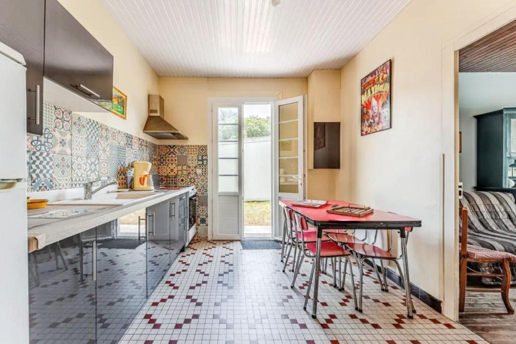 Maison charmante à Soulac-sur-Mer avec jardin clôturé - 2