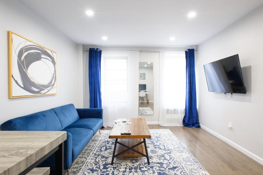 350-2A Prime gramercy Newly renovated 1BR sleeps 4, New York