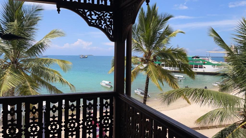 ระเบียง/ชานเรือน