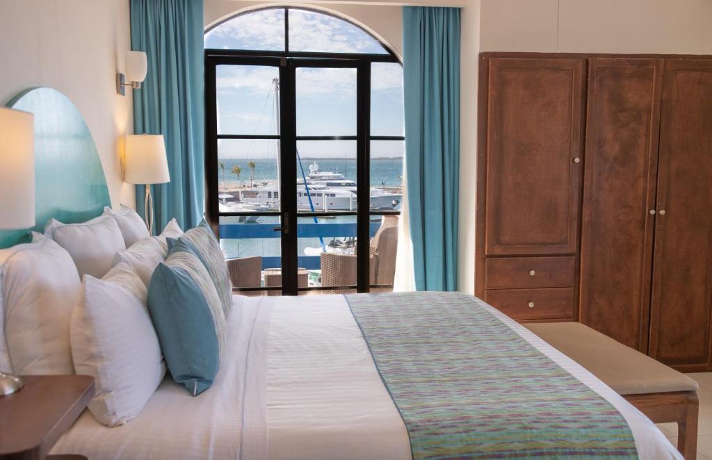 The Westmarine Waterfront Hotel - 2