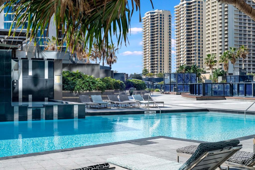 Circle on Cavill - Self Contained & Privately Managed - Wow Stay, Gold Coast