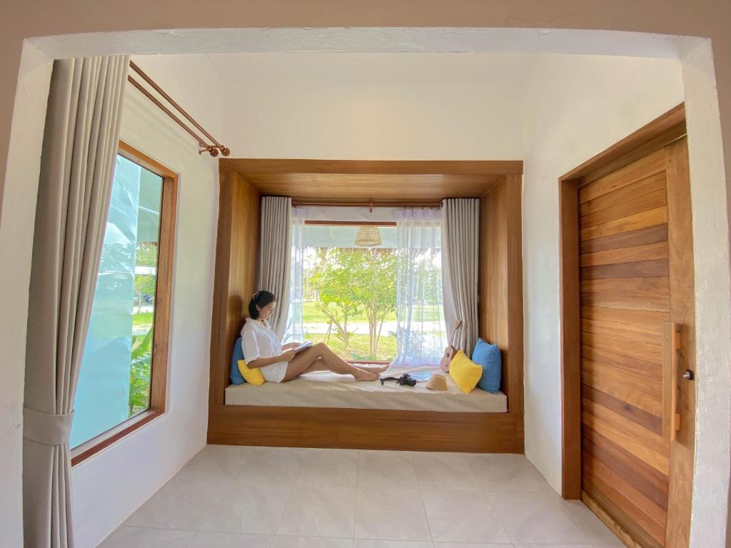 อิสระบีช รีสอร์ท สิชล โซนบีชฟร้อนท์ (Issara Beach Resort Beachfront Zone)