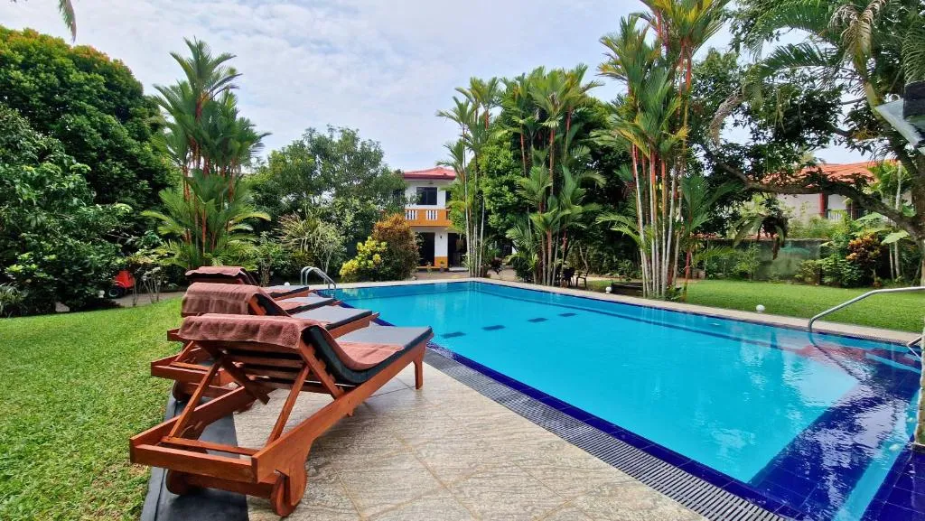 E & C Guesthouse, hotel in Beruwala