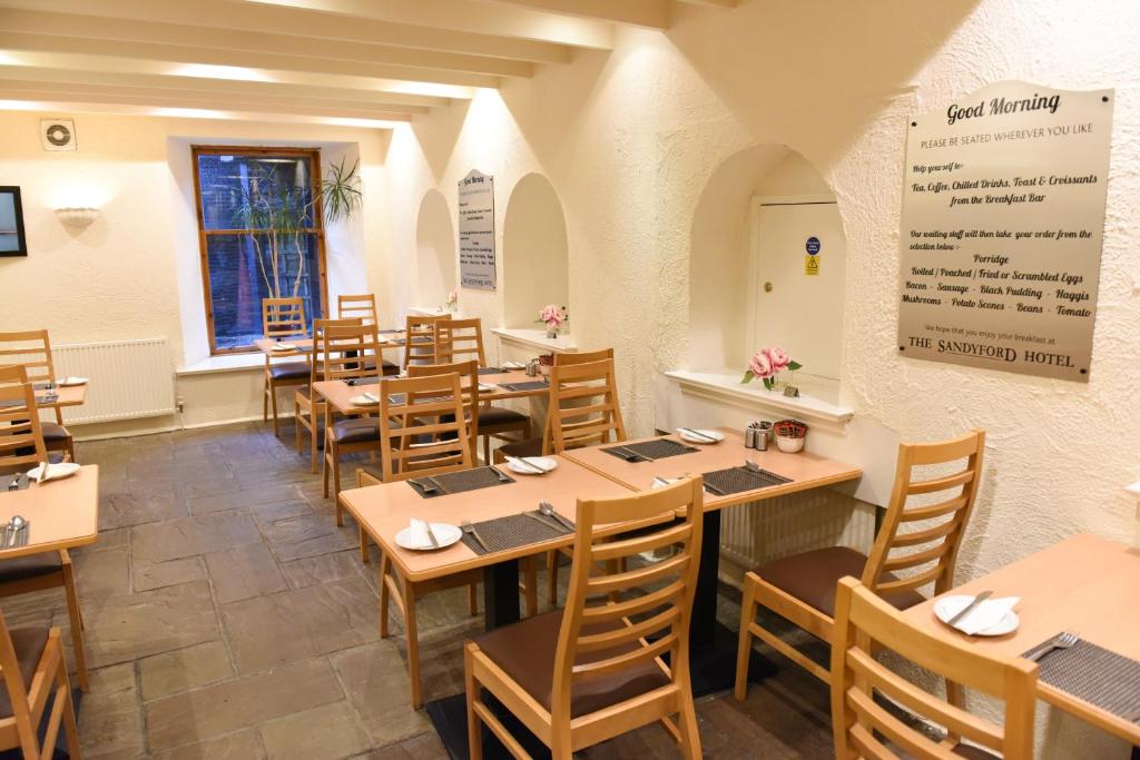 Food and beverages, The Sandyford Hotel in Glasgow