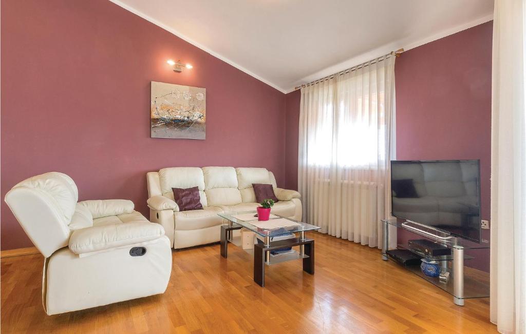 Awesome Apartment In Pula With Wifi, Pula
