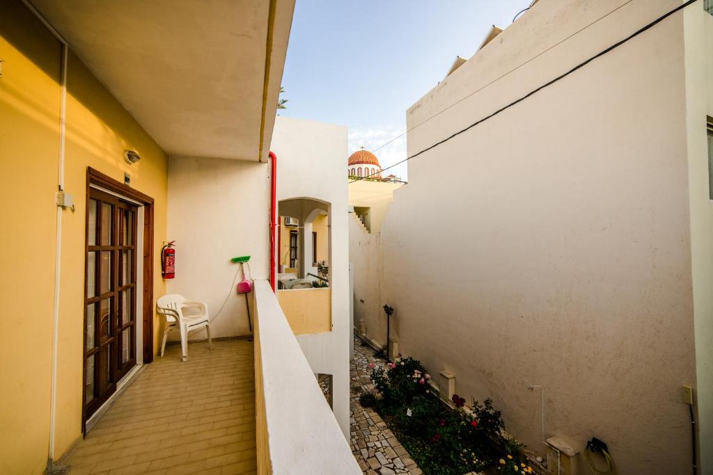 Erato Hotel Apartments photo