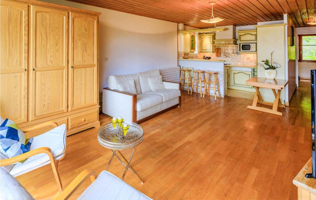 Gorgeous Apartment In Orcières With Wifi - 3