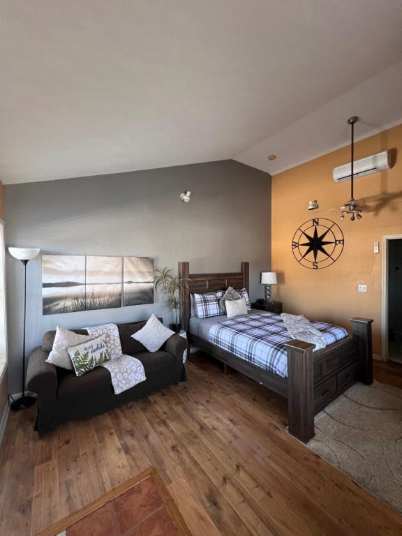 Room with the view, West Jefferson