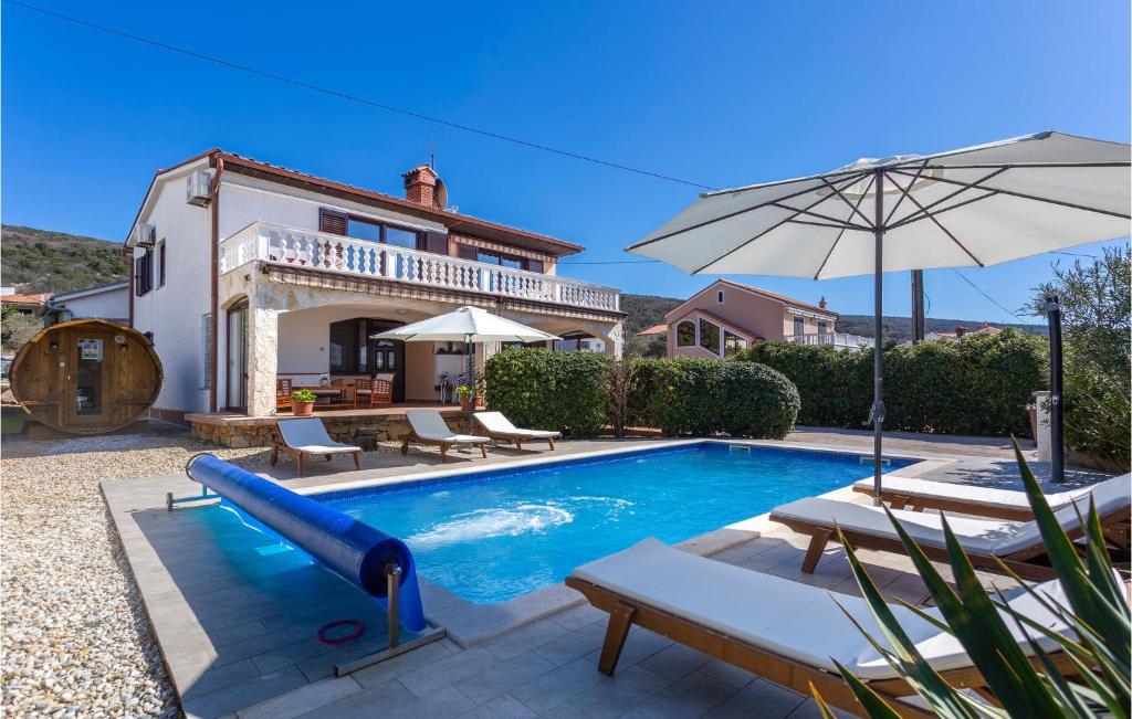 Nice Apartment In Punat With Sauna, Punat