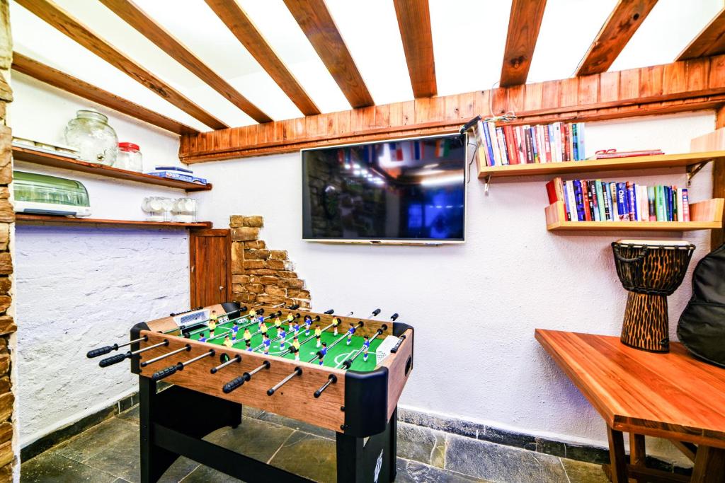 Shared lounge/TV area