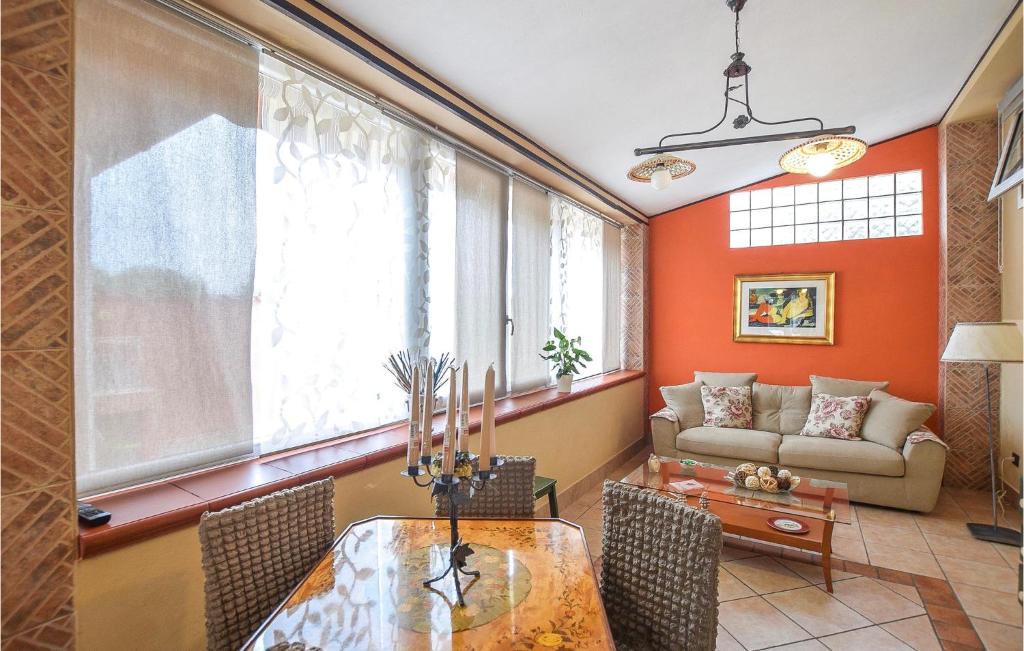 Stunning Apartment In Siracusa With Swimming Pool - 4