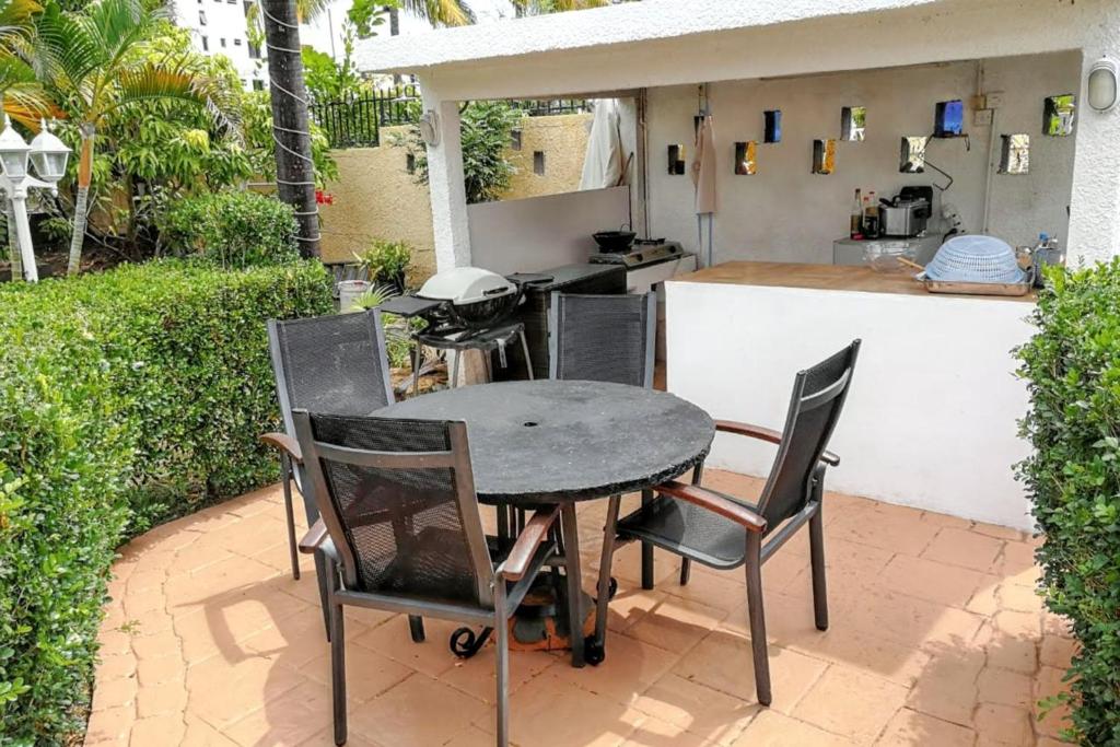 Charming studio in Flic en Flac with enclosed garden, 25m², Flic-en-Flac