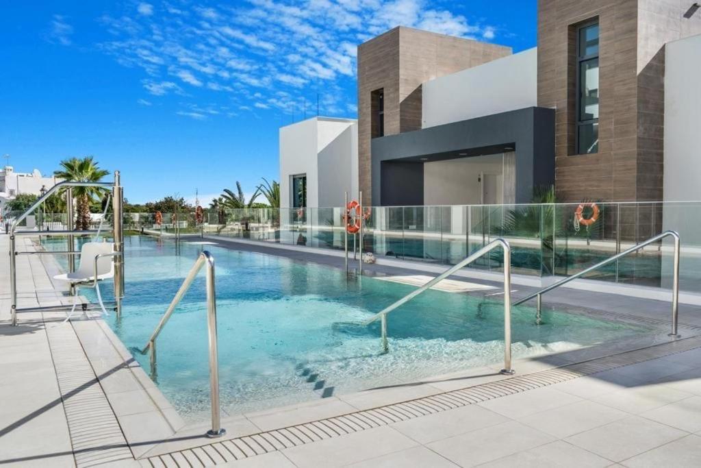Luxury Penthouse with Ocean View - 5