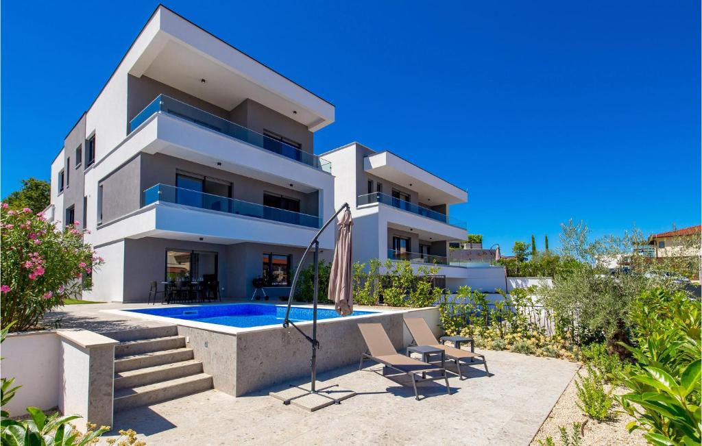 Nice Apartment In Malinska With Wifi, Malinska