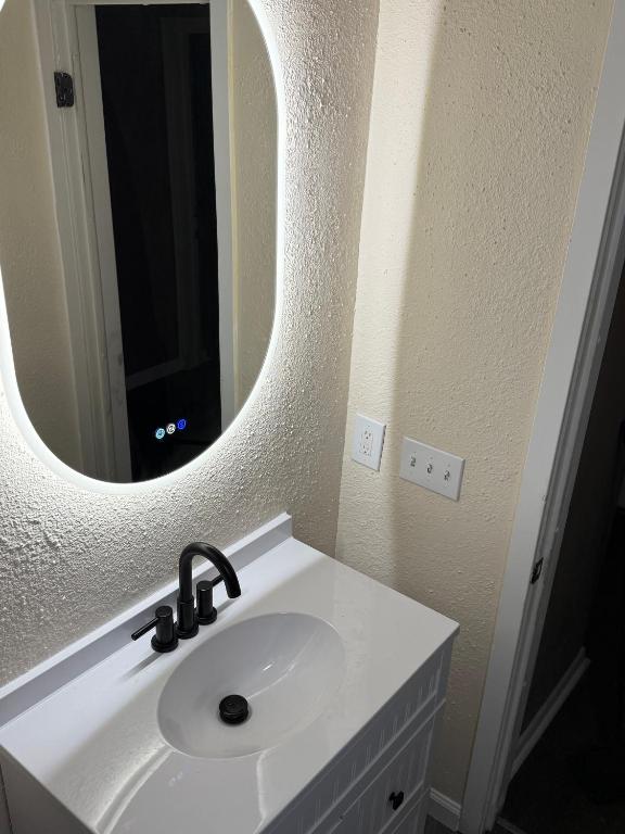 The Unity Hub, Toledo