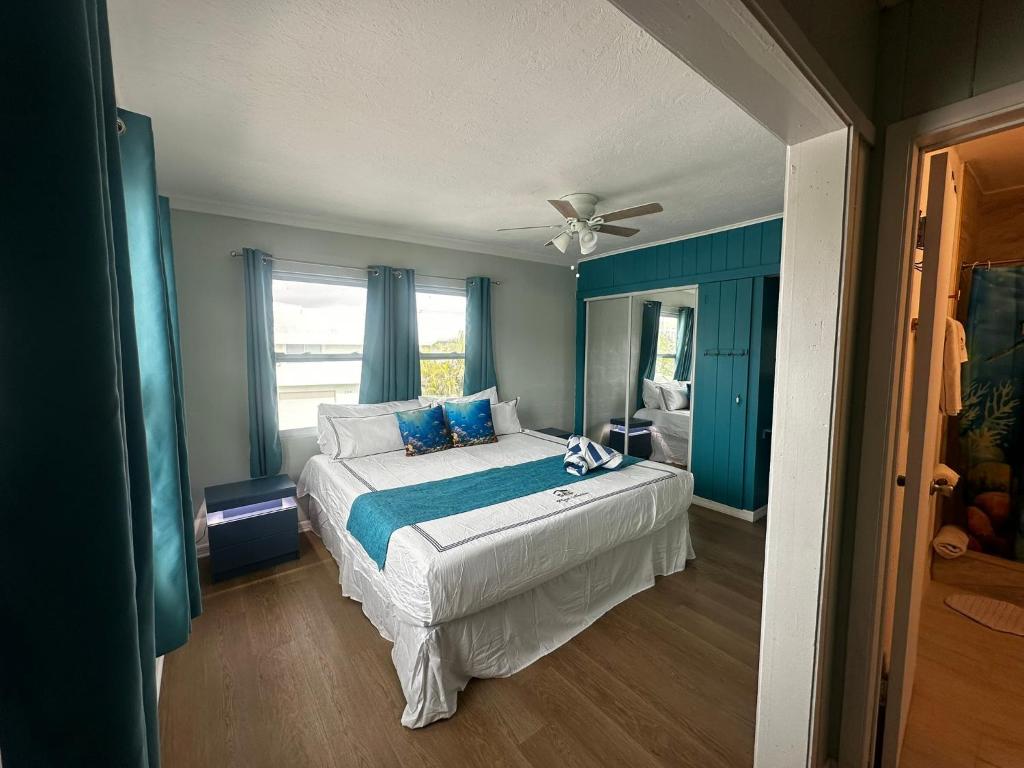 Playa Esmeralda Suite 3, Bradenton Beach