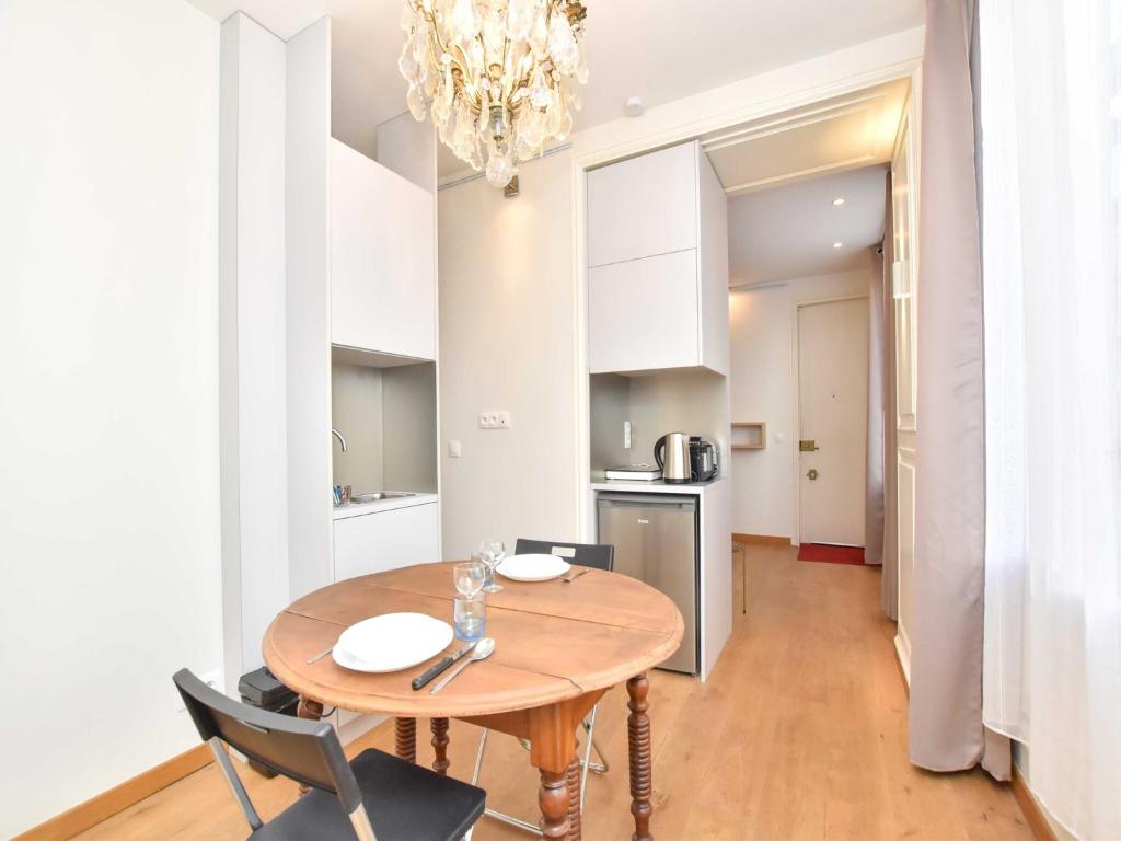 Perle rare Triangle d'Or Great Studio with Terrace - BAIL MOBILITE, Paris