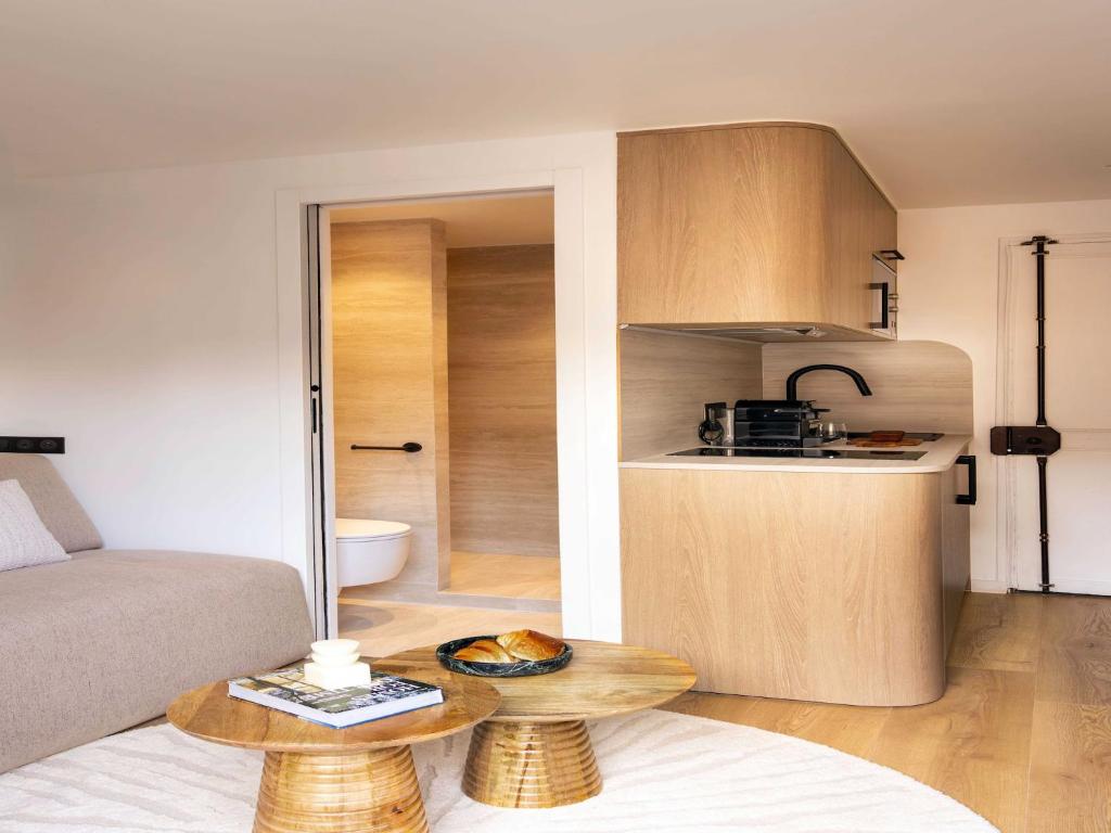 Refined studio with balcony - 2P - Saint Lazare - 2