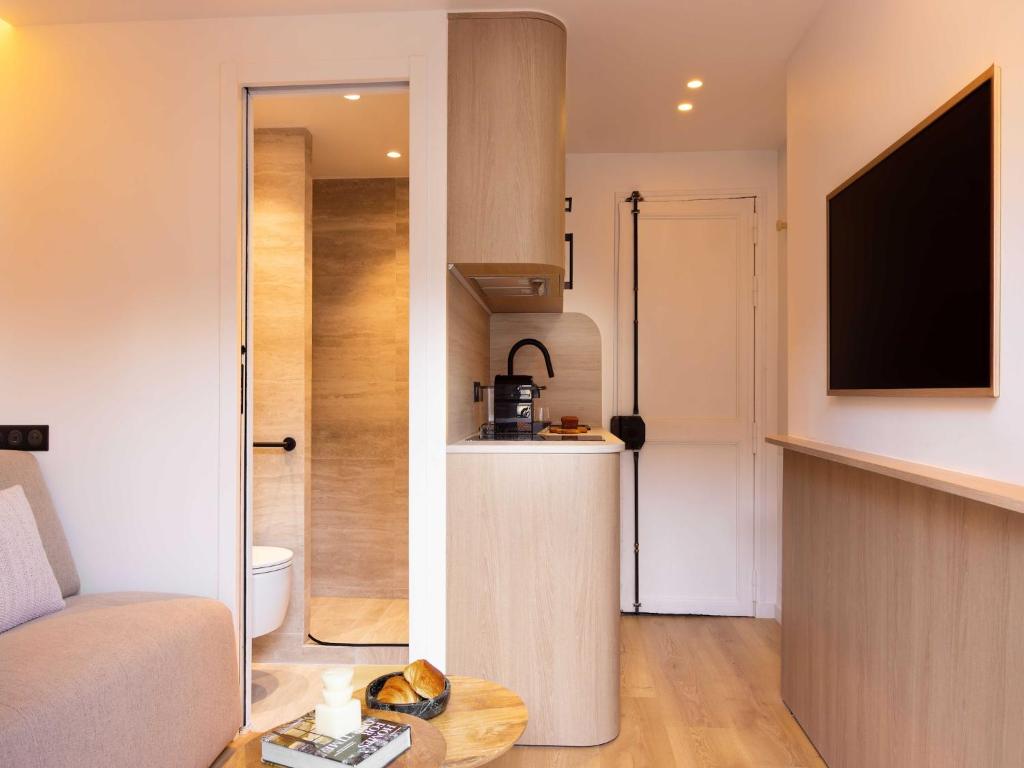 Refined studio with balcony - 2P - Saint Lazare - 4