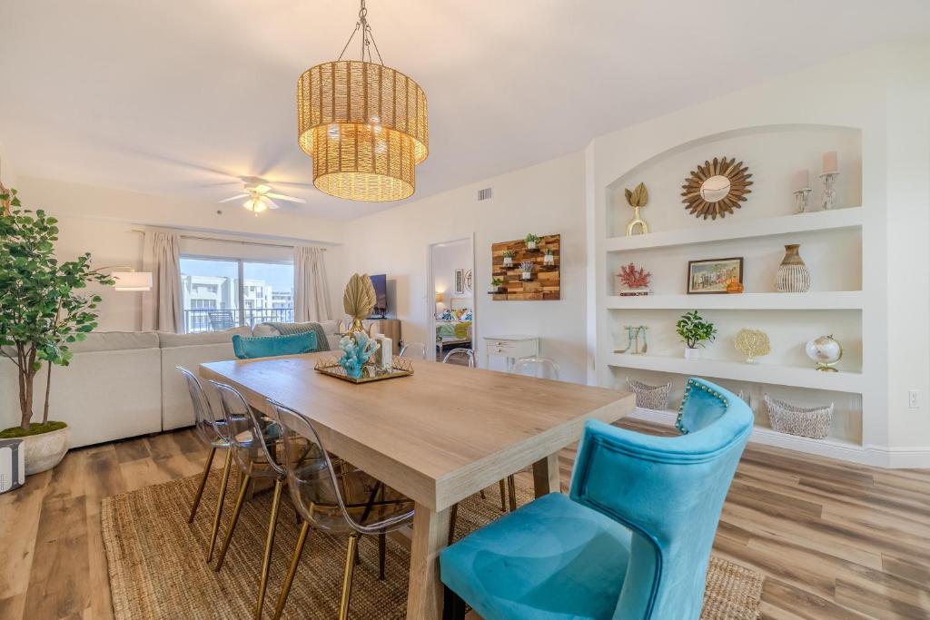 Chic Oceanwalk Escape 11-504, New Smyrna Beach