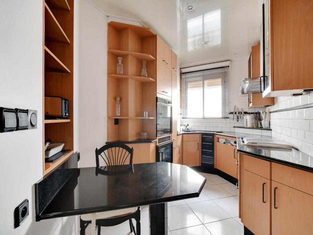 Elegant Parisian -2BR 4P- Eiffel Tower - 2