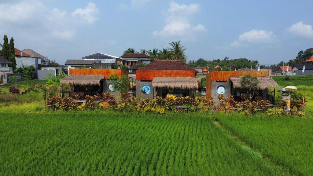 Nila Chandra Bungalows