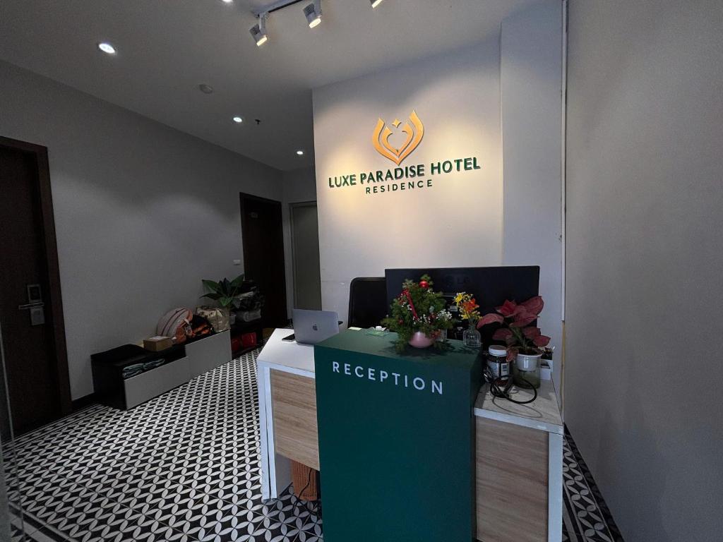 Luxe Paradise Suites Hotel To Ngoc Van - 4