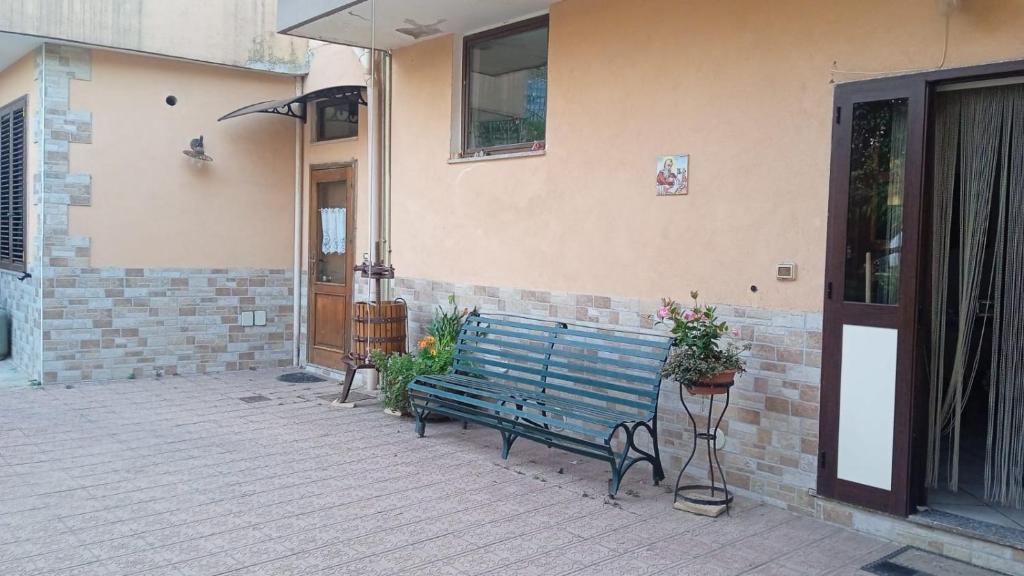 Nadia, Cava deʼ Tirreni