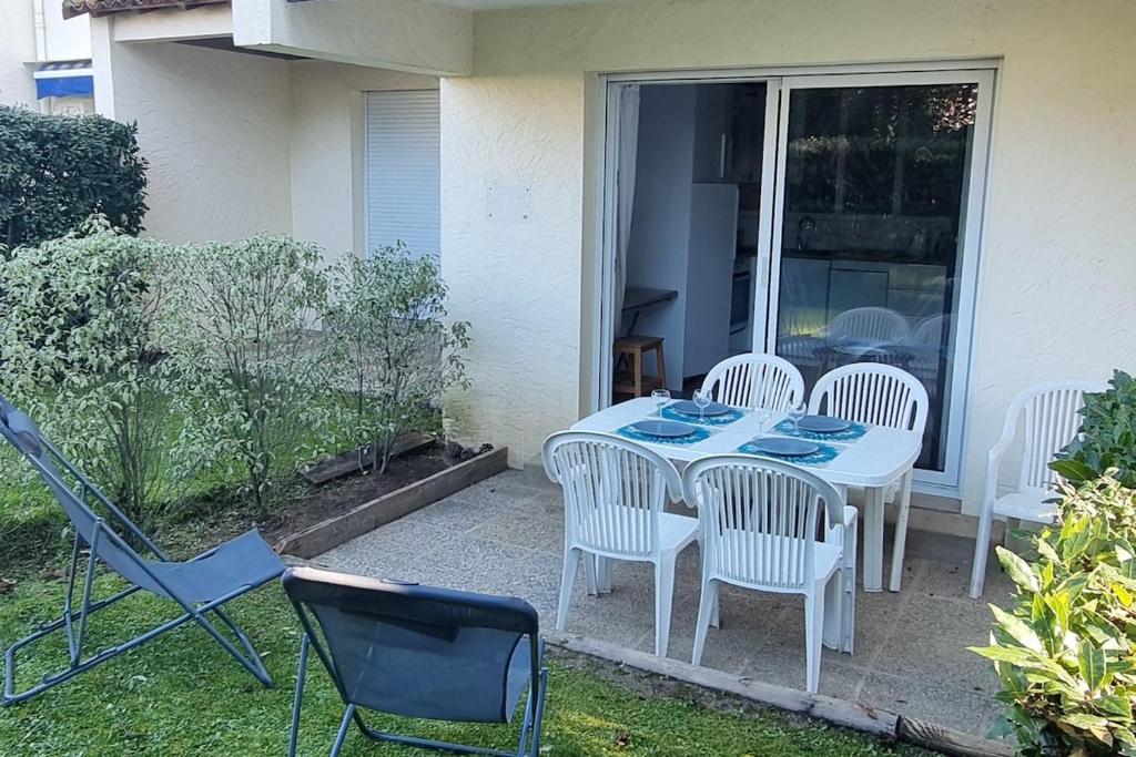 T2 avec terrasse proche de la plage de Royan dans le Quartier du Parc - 2