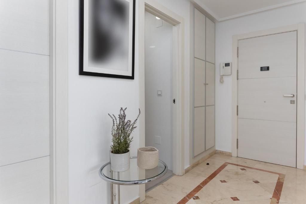 4A MTR - Marbella Temporary Rent Moderno Apartamento 2 dormitorios Av del Mar - 2