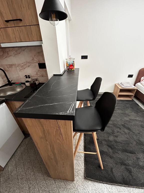 Monte Cristo, Valjevo