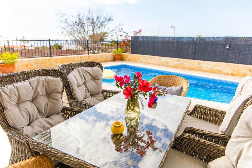 Villa Callao Salvaje 3BR with Heated Pool Outdoor Kitchen & Gas BBQ Stunning Views - 4