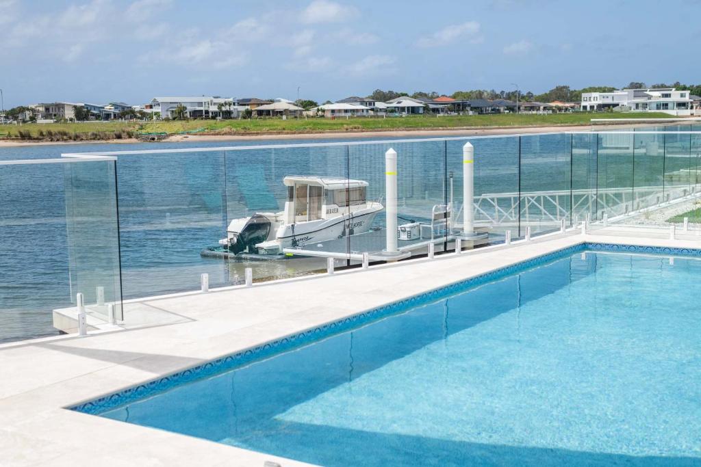 Bikini - Oceanstays - Pet Friendly, Yamba