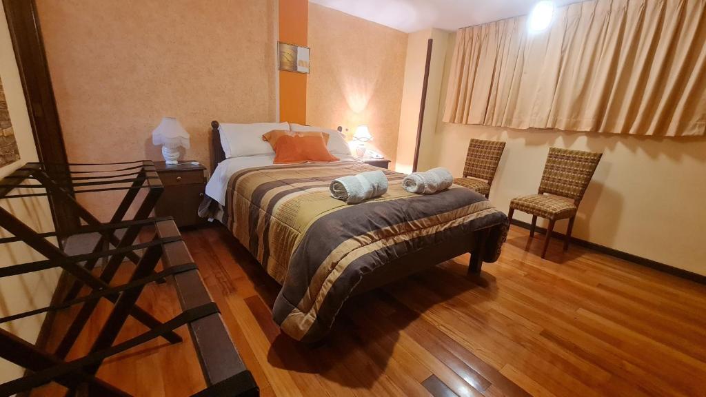 Hostal Montañes - 4