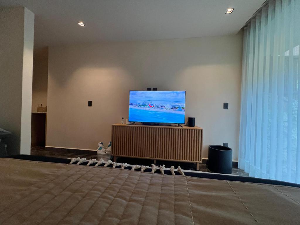 Tulum 2BR Jacuzzi Privado Lujo & Piscinas Humana 800m Playa - 2
