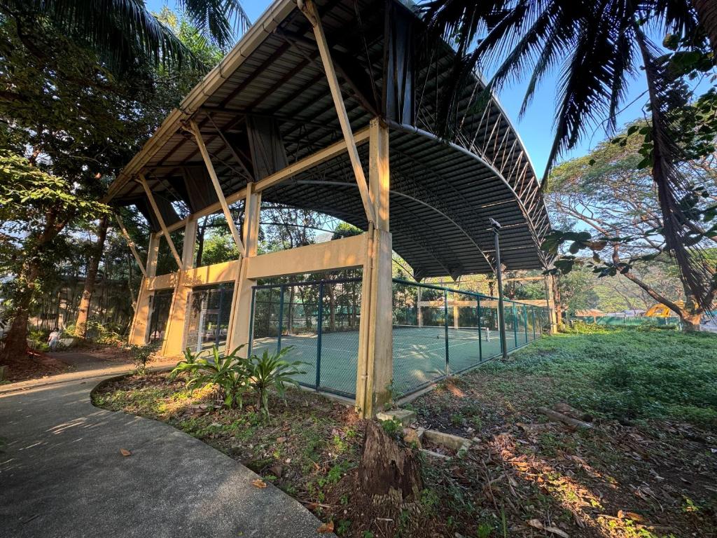 Tennis court